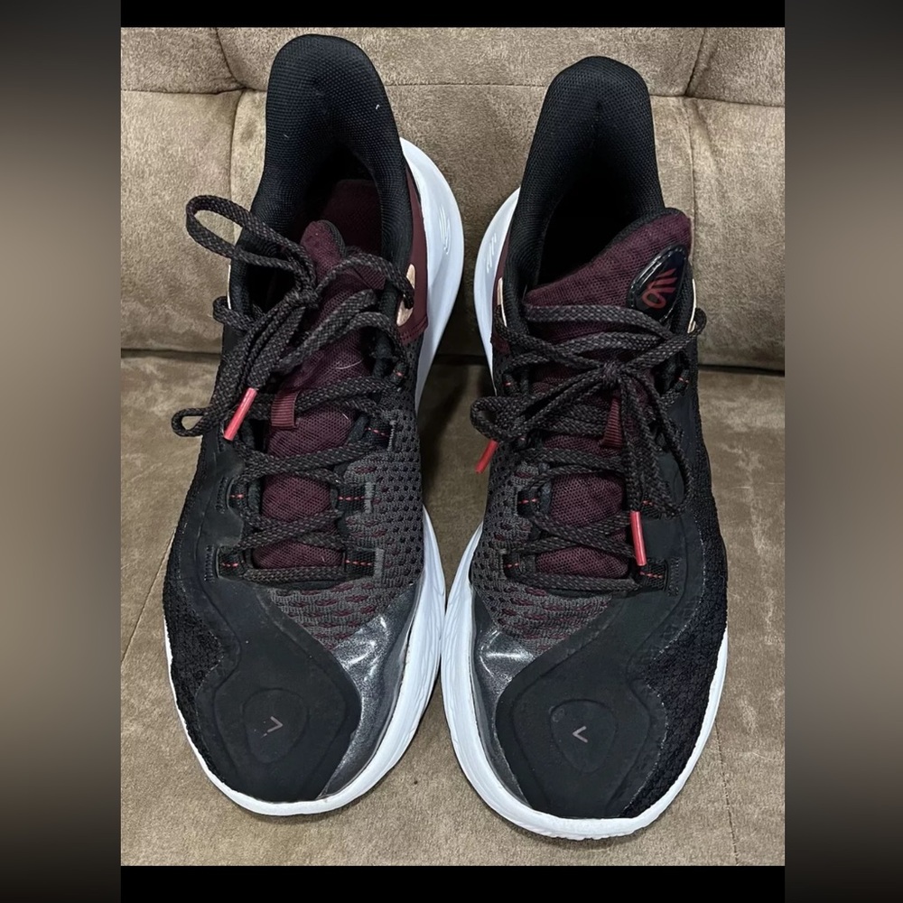 Under Armour Curry 11 Domain Black/Maroon Sz Men’s 9